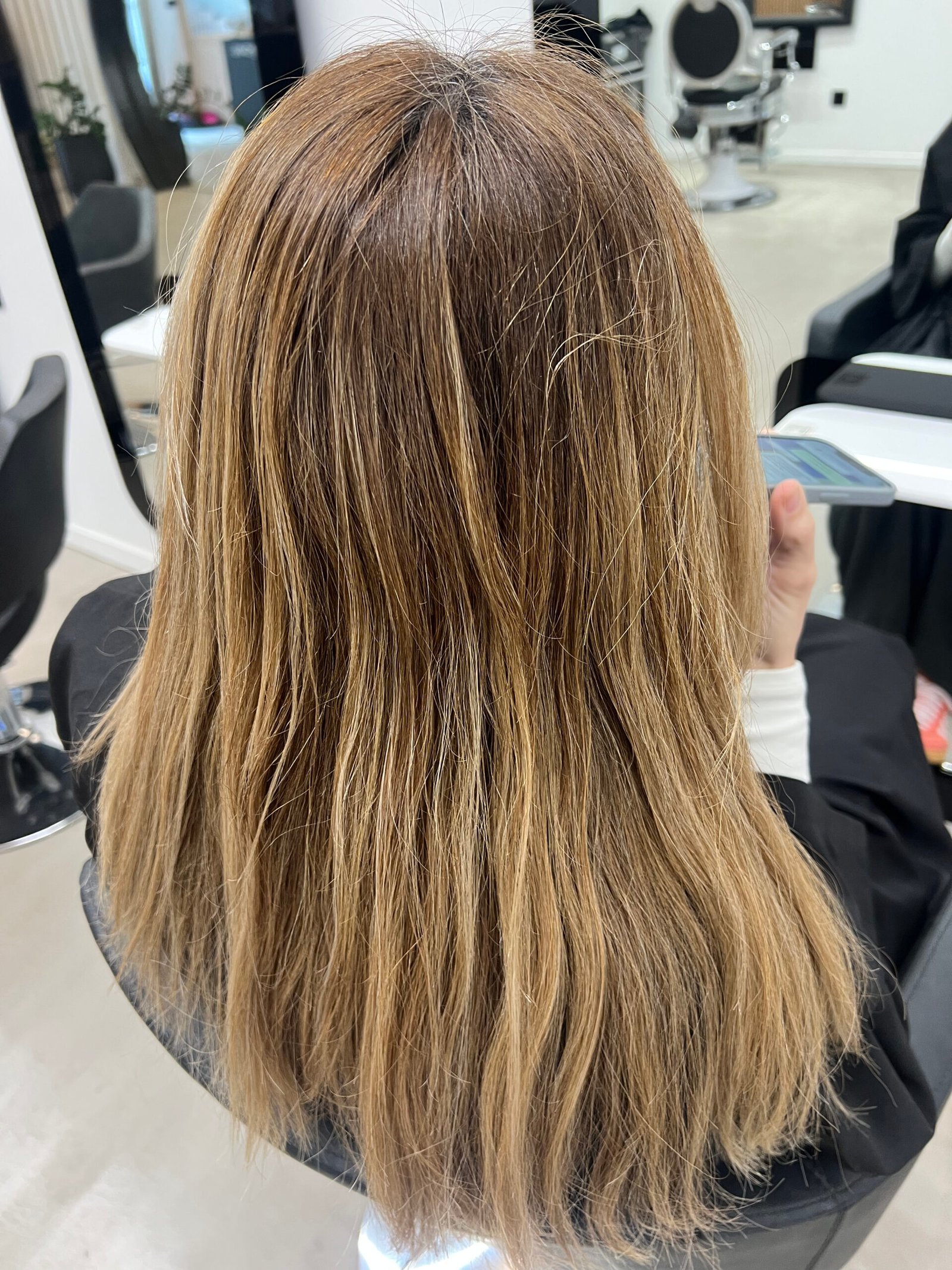 Pelo liso largo tras tratamiento alisador, DeSancho Estilistas Valencia